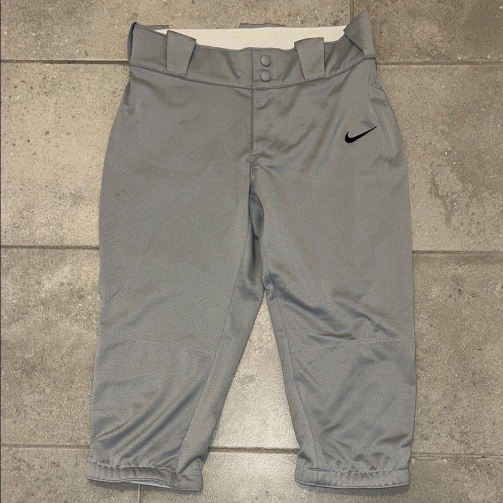 Nike Kids Gray sports Bottoms size medium